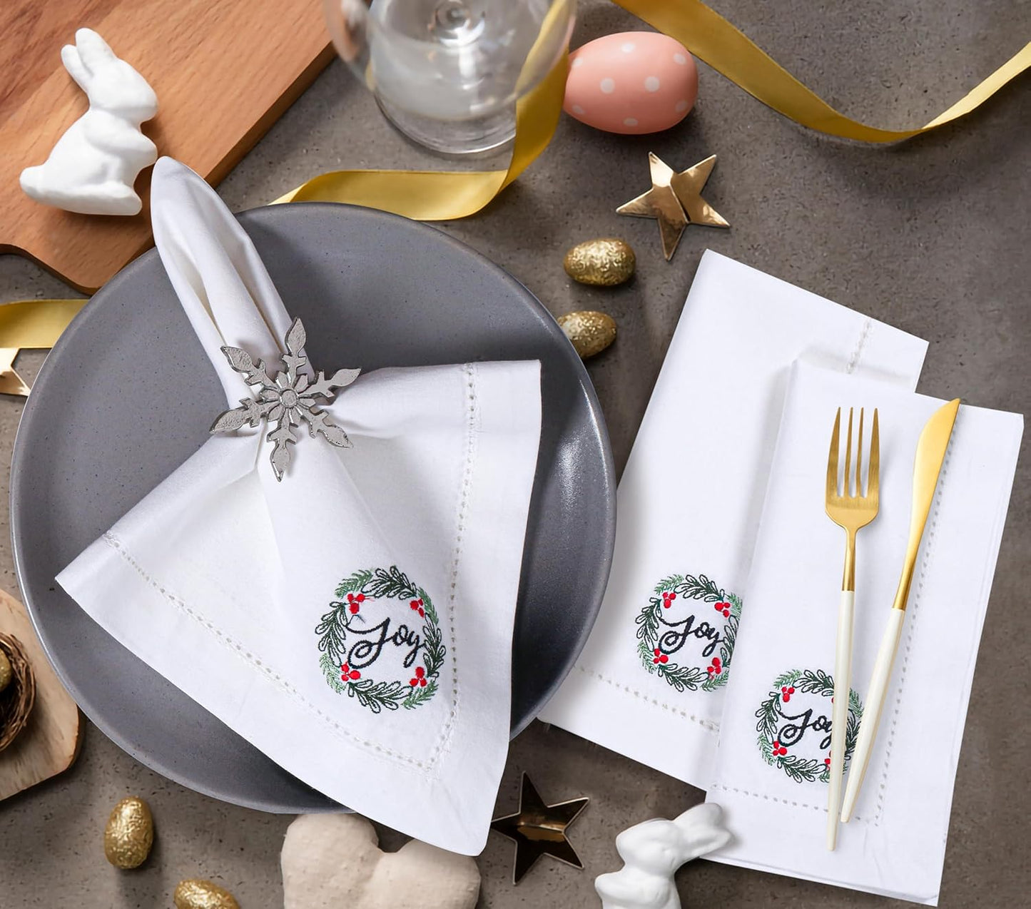 Homidate Cotton Cloth Dinner Napkins Set of 12 – 18x18 White with Green & Red Embroidery – Machine Washable Elegant Fabric Napkins for Weddings, Parties & Events