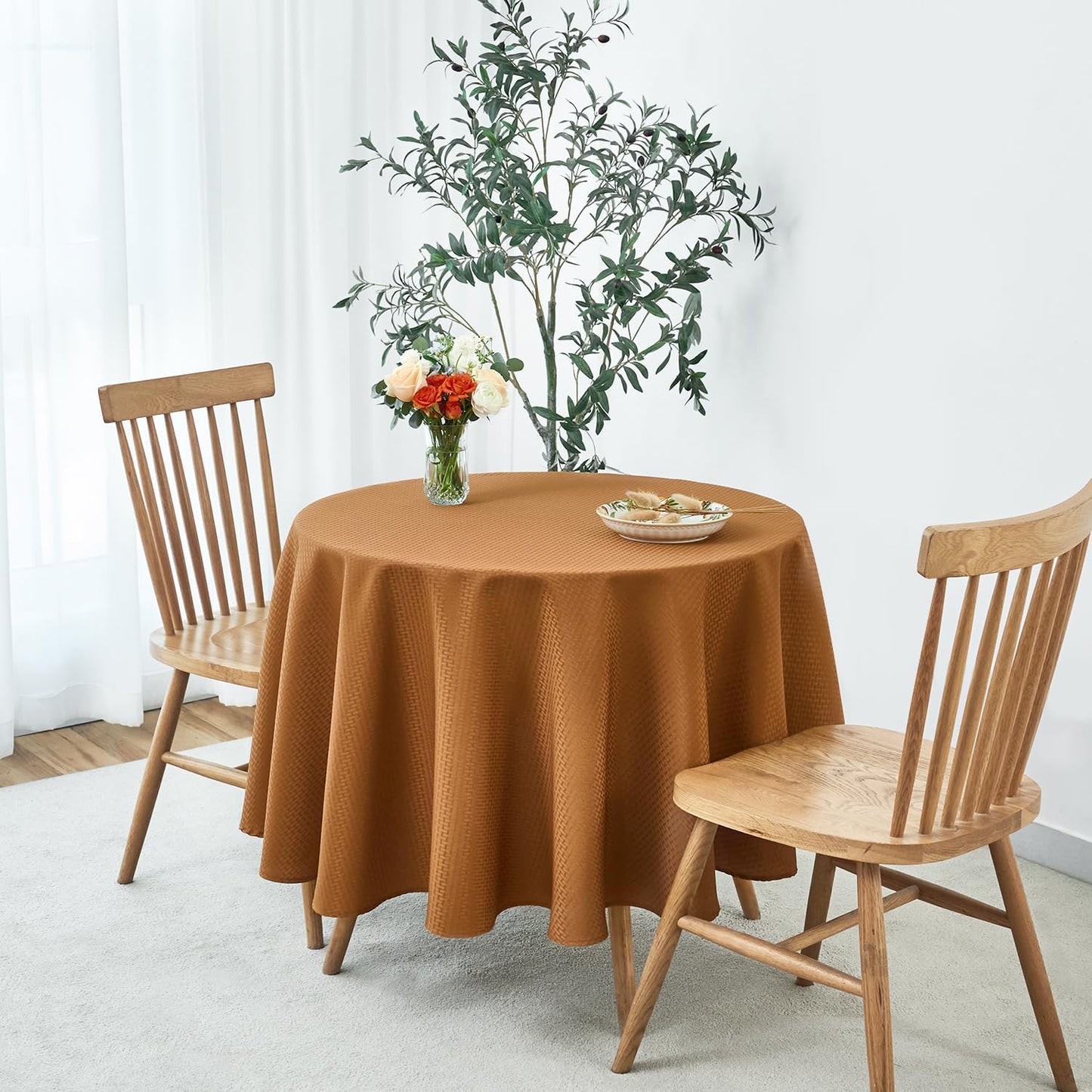 maxmill Tablecloth Weaved Texture Pattern Tablecloth Water Resistance Antiwrinkle Spillproof Soft Table Cloth for Fall Harvest Thanksgiving Parties Holiday Dinners, Round 90 Inch, Amber