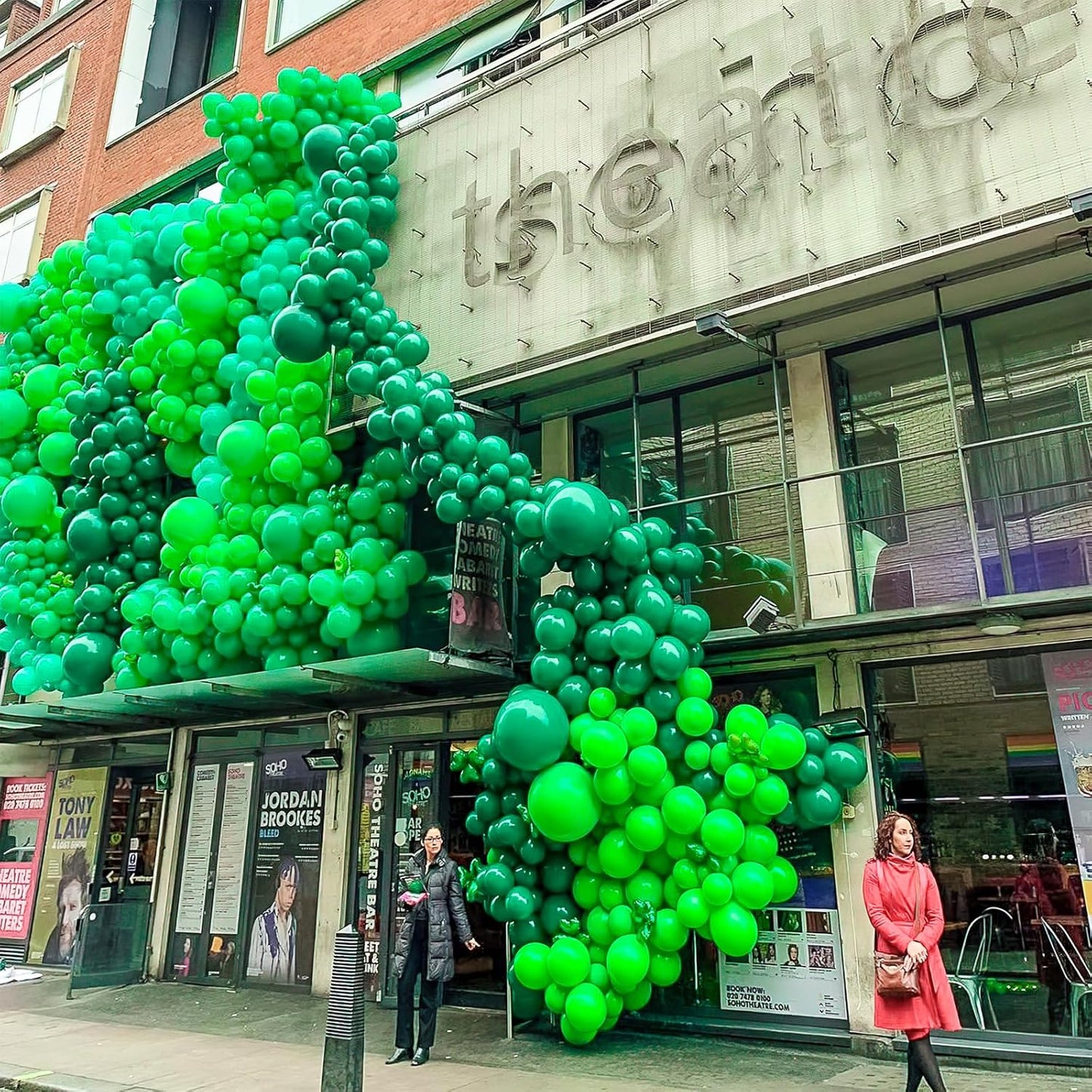 PartyWoo Green Balloons 101 pcs 12 Inch Kelly Green Balloons for Birthday Christmas Jungle Safari Forest Fruit Party Decoration Baby Shower Anniversary Party Decorations Green-Y24