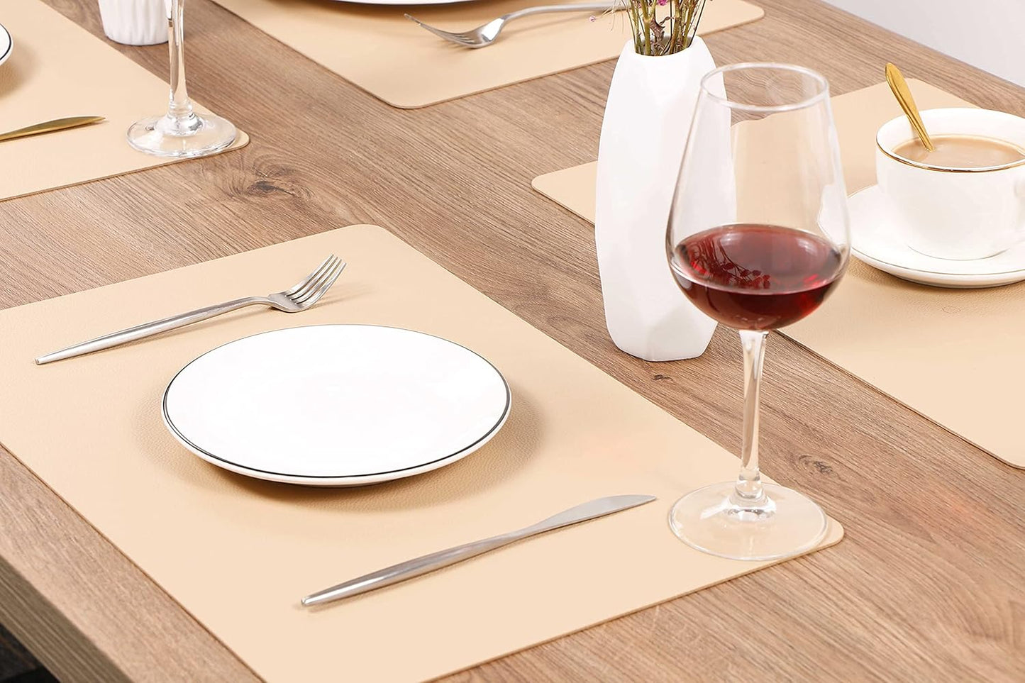 Wipeable Placemats Leather Table Mats Waterproof Heat-Resistant Easy to Clean for Dining Table Set Kitchen Table (4, Buff)