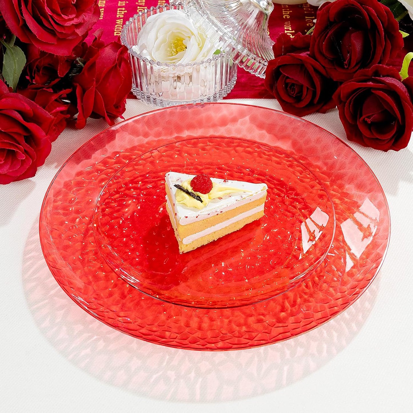 Rubtlamp 60 Pcs Christmas Plasitc Plates, Heavy Duty Red Plates Disposable,Clear Red Disposable Plates, red Hammered Plastic plates Include 30 Dessert Platos, 30 Dinner Platos for Party