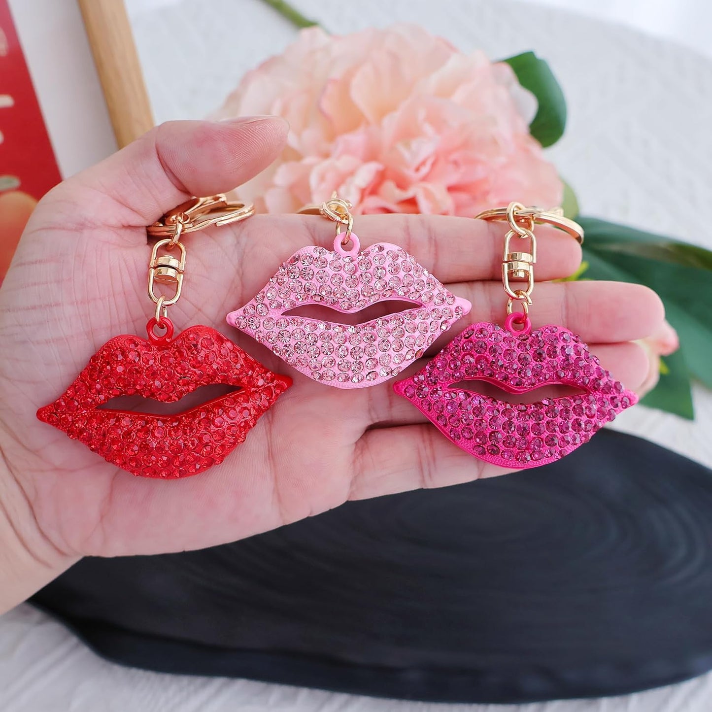 Key Chains Women Cute Keychains for Women Funny Keychain for Her Sister Girl Birthday Gift Bag Wallet Accessories