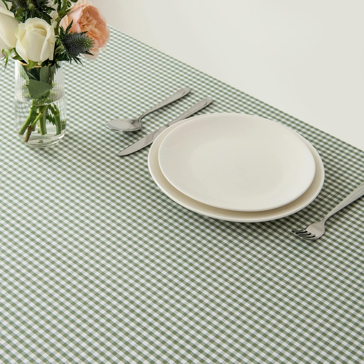 maxmill Checkered Tablecloth Stain Resistant Wrinkle Resistant Spillproof Washable Heavy Weight Kitchen Table Cloth Gingham for Dining Room and Outdoor Use, Rectangle 60 x 140 Inch Sage White