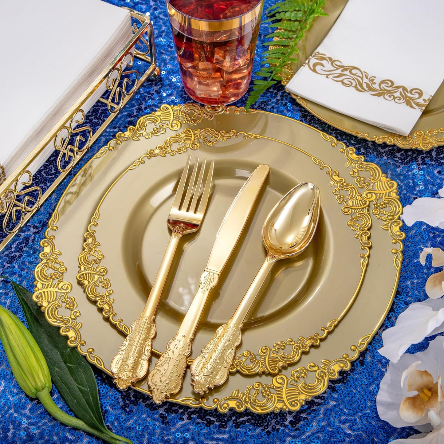 Morejoy 175PCS Solid Gold Plastic Plates with Gold Rim，gold disposable dinnerware sets Include 25 Dinner Plates,25 Dessert Plates,25 Cutlery Sets,25 Napkins Perfect for Party & Thanksgiving
