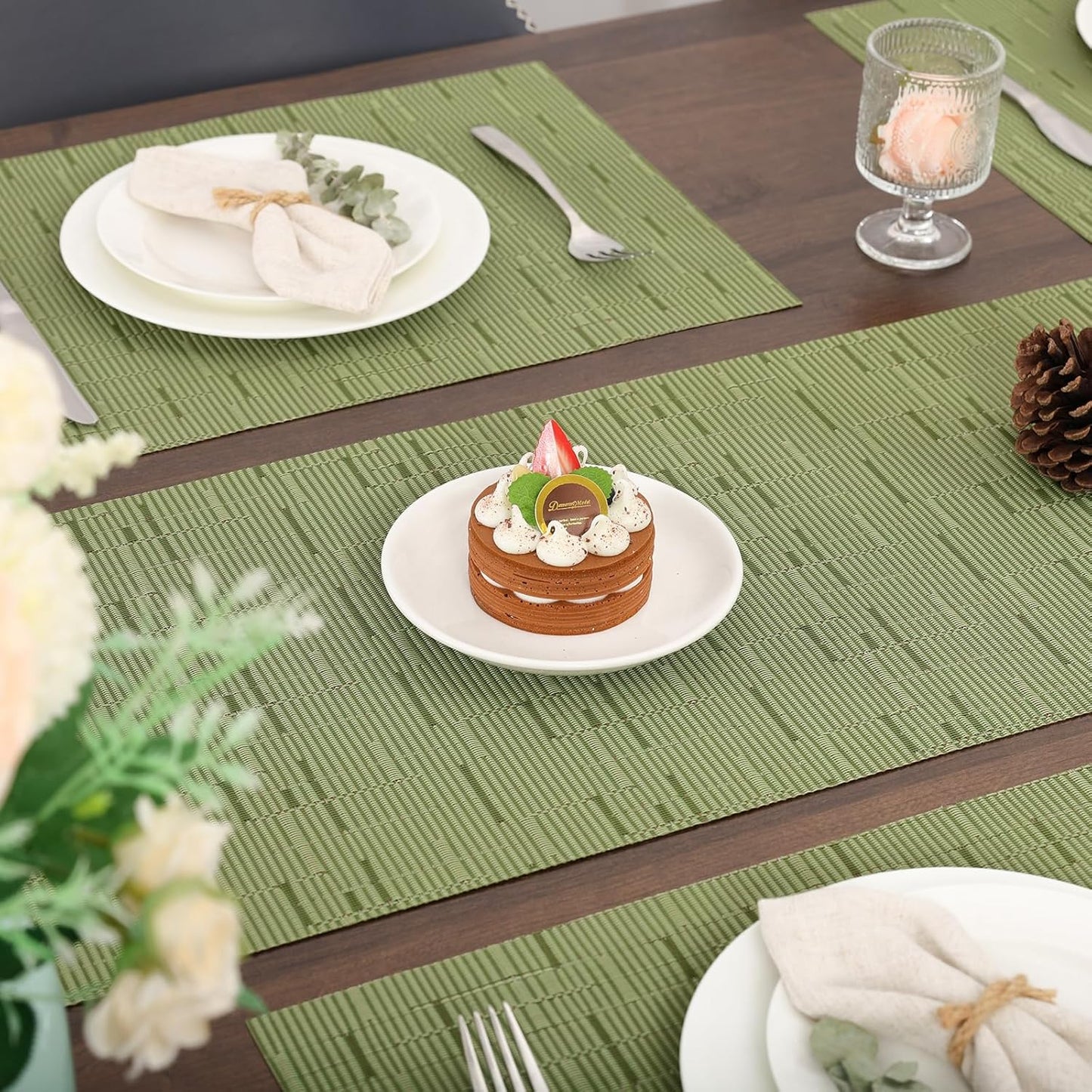 Myir JUN Table Runner, Vinyl Table Runner Indoor 72 Inch Long Arbitrarily Cropped Runner for Table Heatproof for Home Party (Green, 15 x 72 inch)