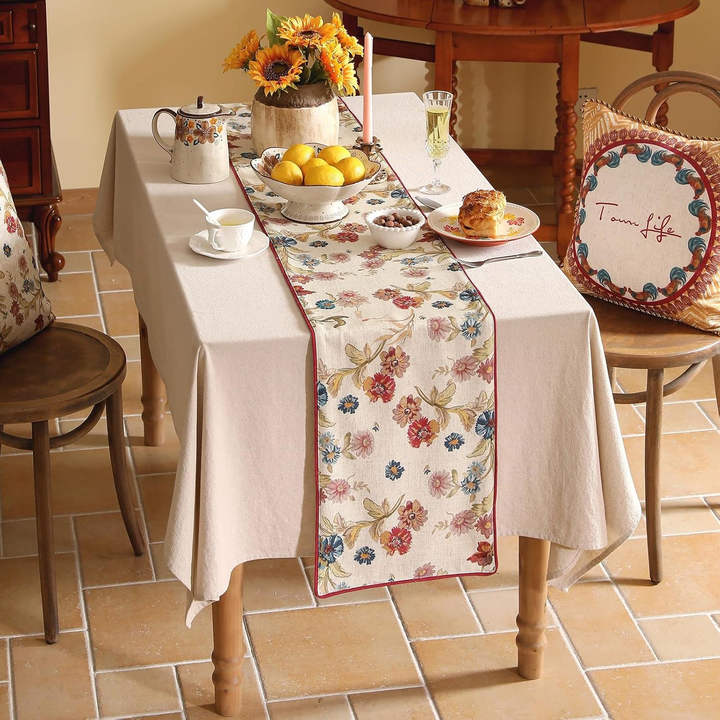 patdrea Designer Farmhouse Linen Thick Table Runner, Rustic Cottage Beige with Floral Pattern Fabric Table Mat, Decoration for Kitchen Dining Coffee Table Banquet Christmas , 12"*71"