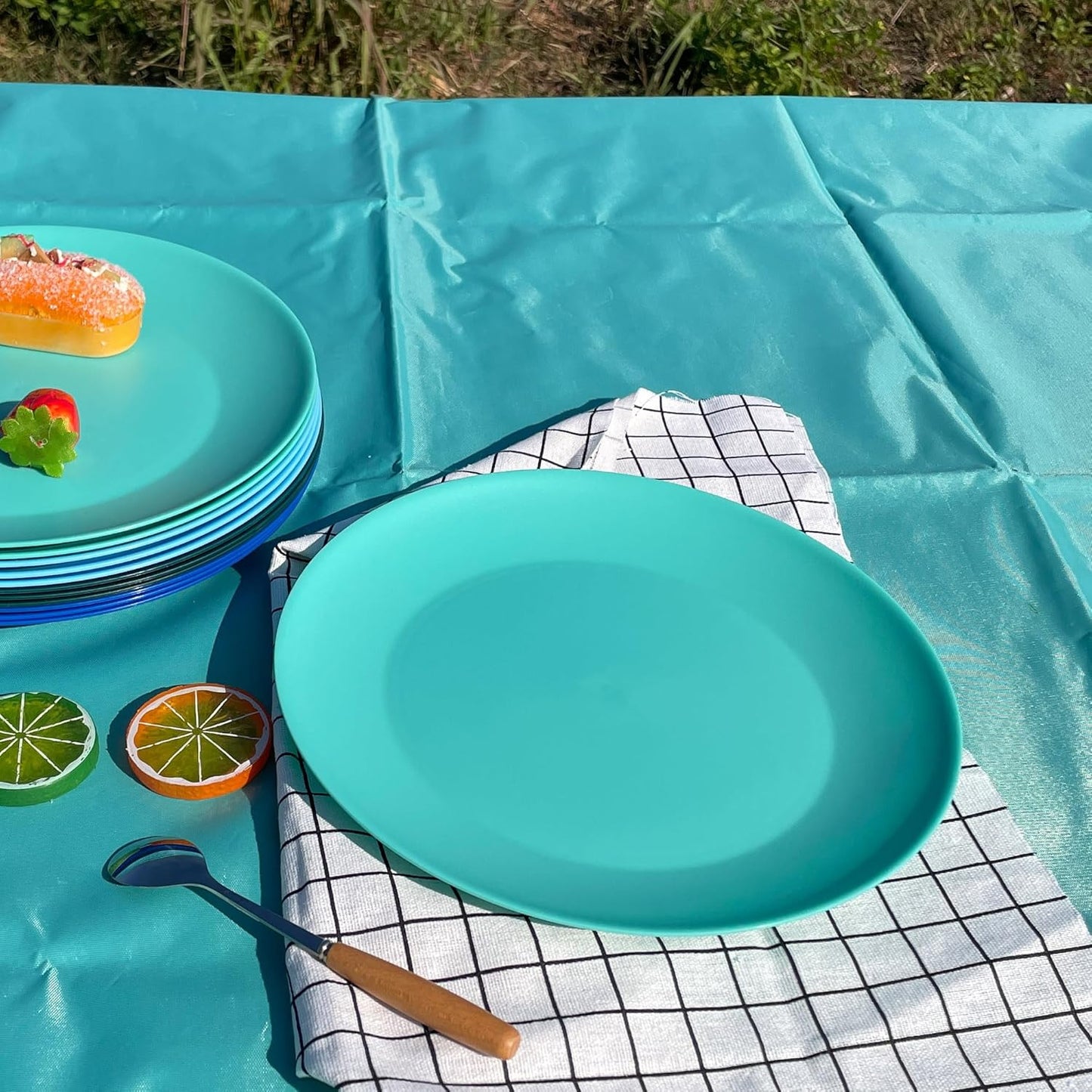 AOYITE Plastic Plates Reusable 10 inch, Unbreakable Dinner Plates set of 12, BPA Free Microwave & Dishwasher Safe Party Plate for Any Occasion, BBQ, Travel, Events (Coastal)