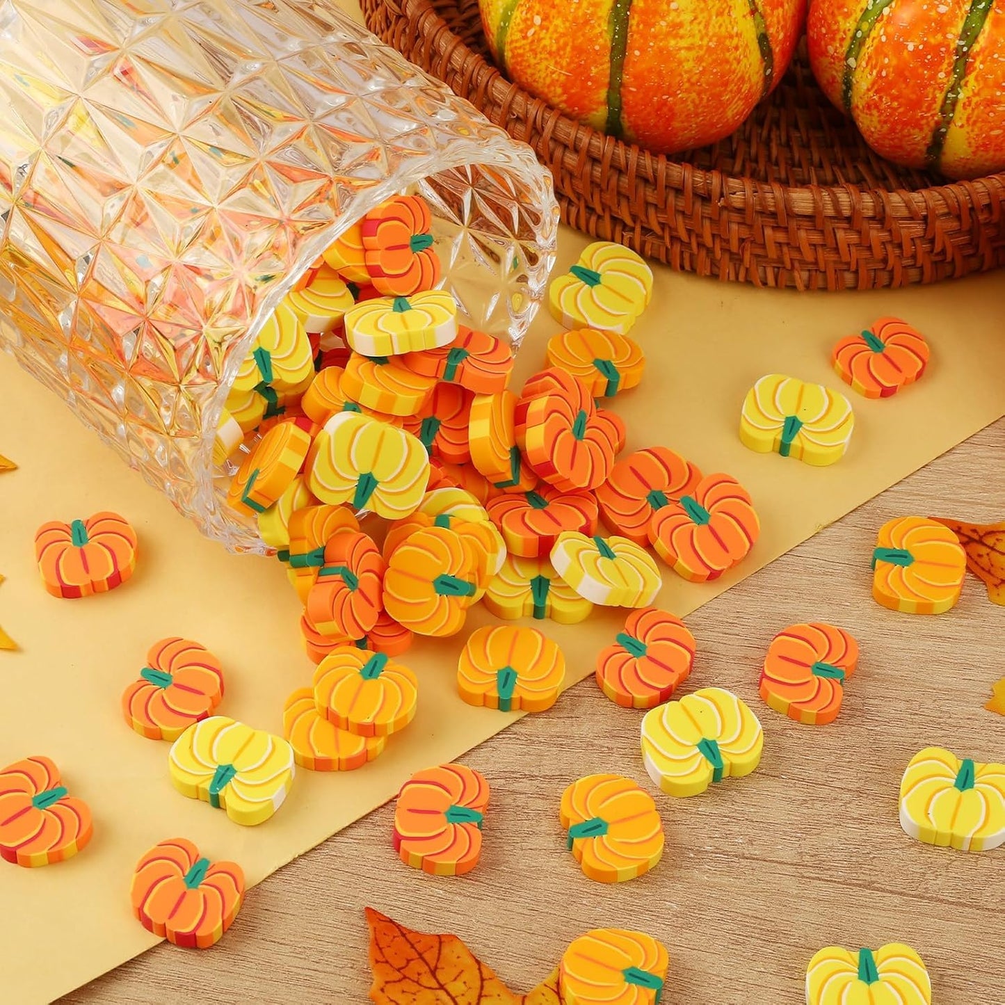 80pcs Mini Pumpkins Halloween Fall Mini Pumpkins Polymer Clay Ornaments Autumn Table Decor Scatters Fall Bowl Vase Filler for Thanksgiving Halloween Fall Decoration