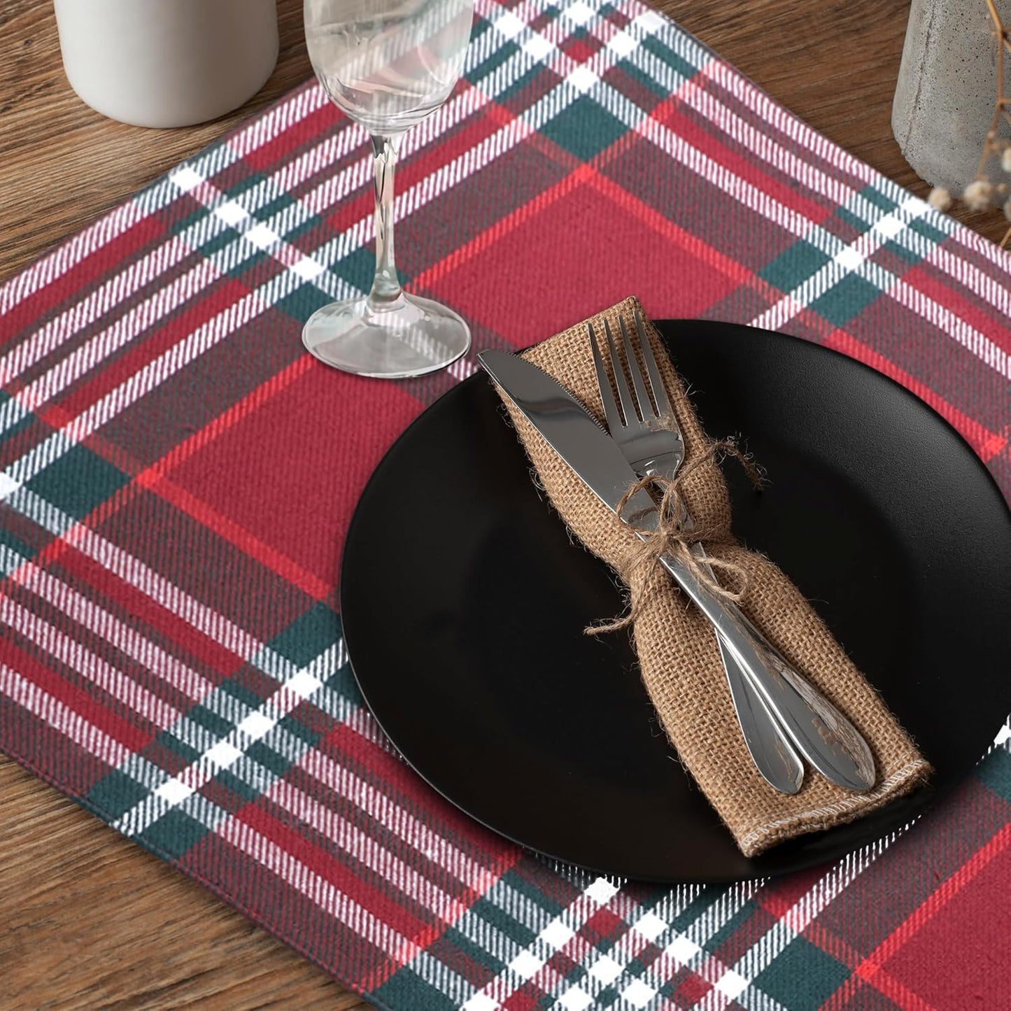 Urban VillaPlacemats Christmas Plaid 100% Cotton Fused Tablemats for Dining 14''x20'' Over Sized Set of 6 Placemats for Christmas Celebrations Wedding Parties Every Day Use Heavier QualityPlacemats