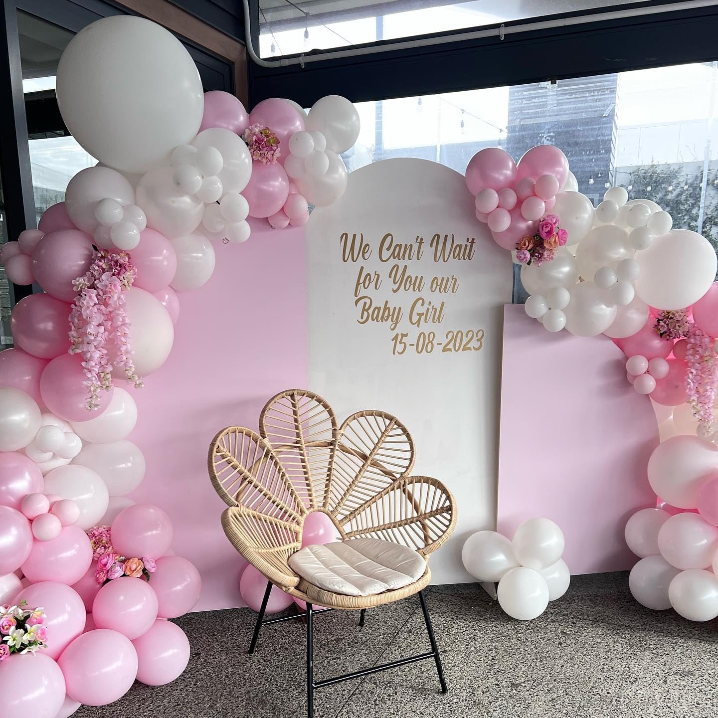 Pink and White Balloon Arch Kit, ADOINBY 140Pcs Macaron Pink Balloon Matte White Balloon 18 12 10 5 Inch Different Size Balloons for Engagement Wedding Birthday Baby Shower Gender Reveal Decorations
