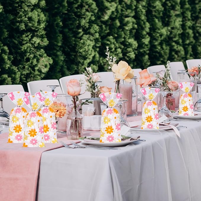 Whaline 100Pcs Groovy Daisy Cellophane Bags with Silver Twist Ties Retro Hippie Boho Party Treat Bag Colorful Flower Plastic Goodie Bags for Daisy Flower Birthday Baby Shower Wedding Party Favor