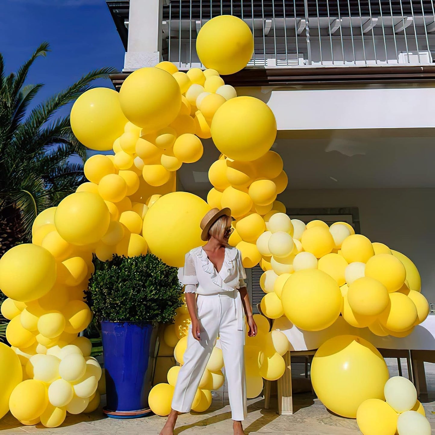 PartyWoo Yellow Balloons 4 pcs 36 Inch Large Big Jumbo Giant Matte Yellow Latex Helium Balloons for Easter Bee Baby Shower Gender Reveal Sunflower Graduation Birthday Party Decorations Yellow-Y55