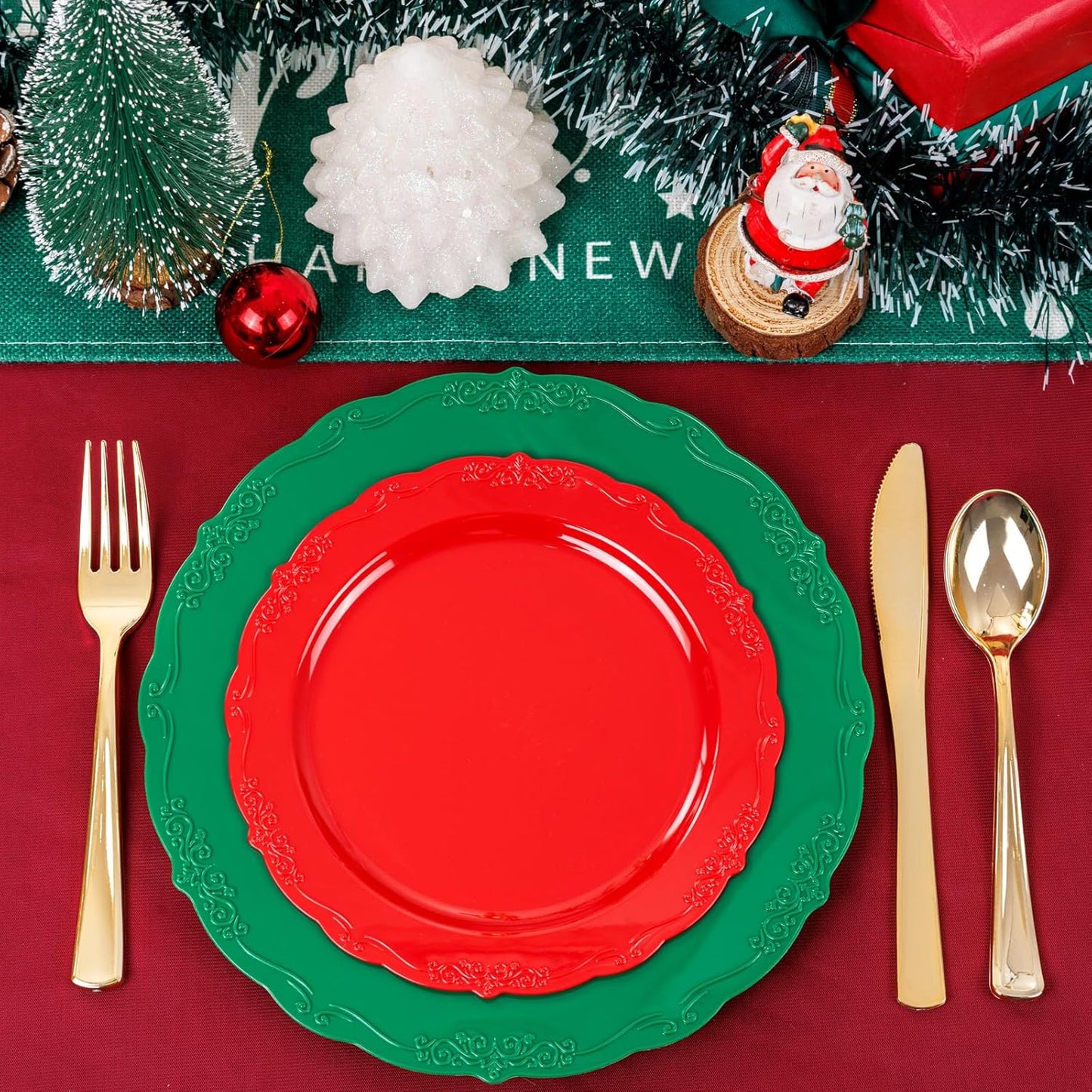 U-QE 100Pcs Christmas Plastic Plates - Green and Red Plates Disposable for Party, Plastic Christmas Plates Disposable Include 50 Red Dessert Plates, 50 Green Dinner Plates Suite for Christmas