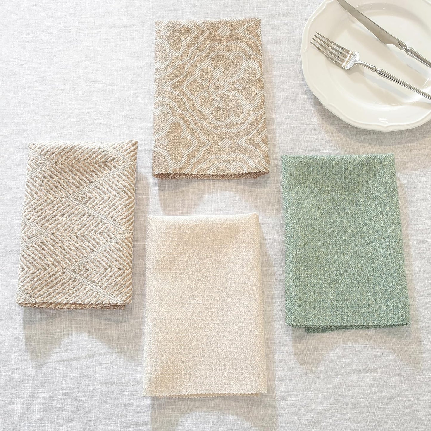 Cloth Napkins Set of 6 Reusable Bohemian,UWWGKK 17x17 Inch Napkins Cloth Washable for Dinner, Restaurant,Wedding,Hotel