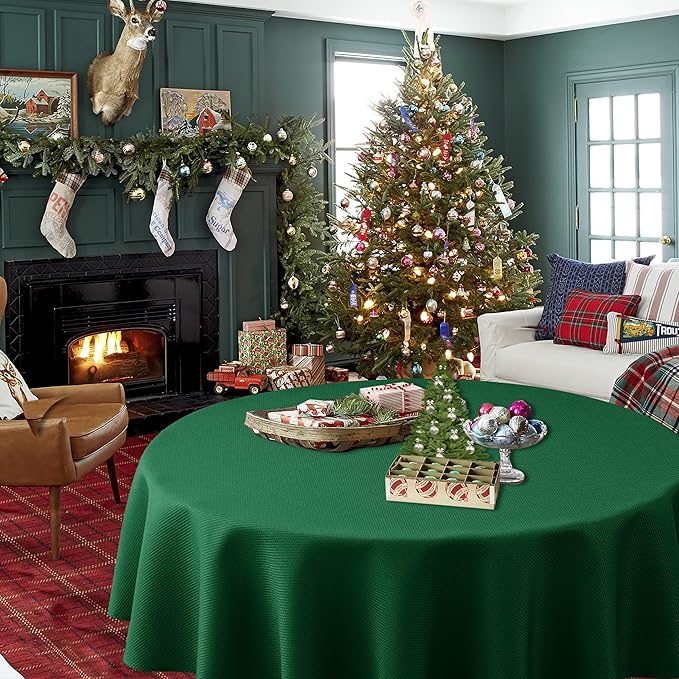 Biscaynebay Textured Fabric Round Christmas Tablecloths 70", Hunter Green Water Resistant Spill Proof Tablecloths for Dining, Kitchen, Wedding, Parties Machine Washable