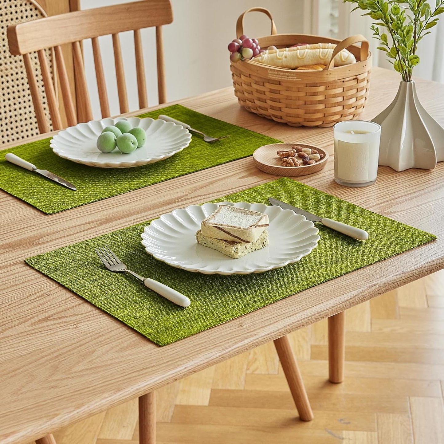 Softalker Faux Linen Placemats Set of 6-12 x 18 Inch, Heat Resistant Double Layered Durable Burlap Farmhouse Place Mats, Non-Slip Washable Rustic Table Mats for Dining, Kitchen, Party（Lime Green