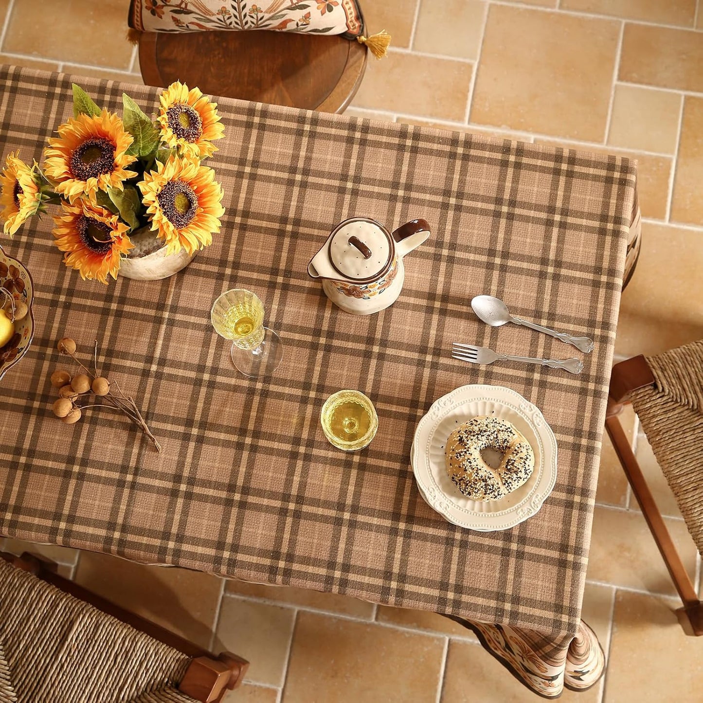 Vintage Brown Checkered Rectangle Tablecloth,Italian Floral Linen Wrinkle Resistant Table Cloth,Decor Table Cover for Kitchen,Dining,Thanksgiving,Christmas,Tea Party,55"*87"-Seville