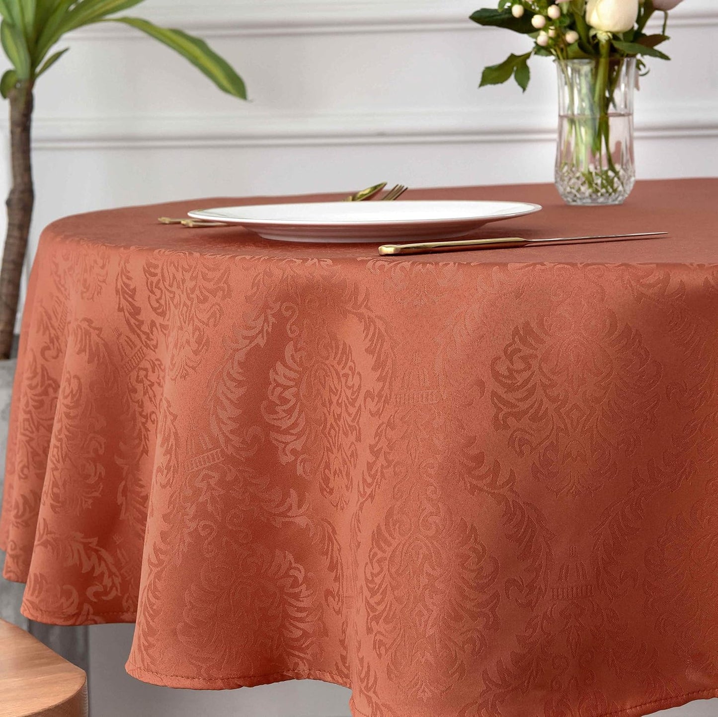 maxmill Jacquard Round Table Cloth Damask Design Waterproof Antiwrinkle Heavy Weight Soft Tablecloths for Circular Table Cover and Kitchen Dinning Tabletop Round 70 Inch Rust
