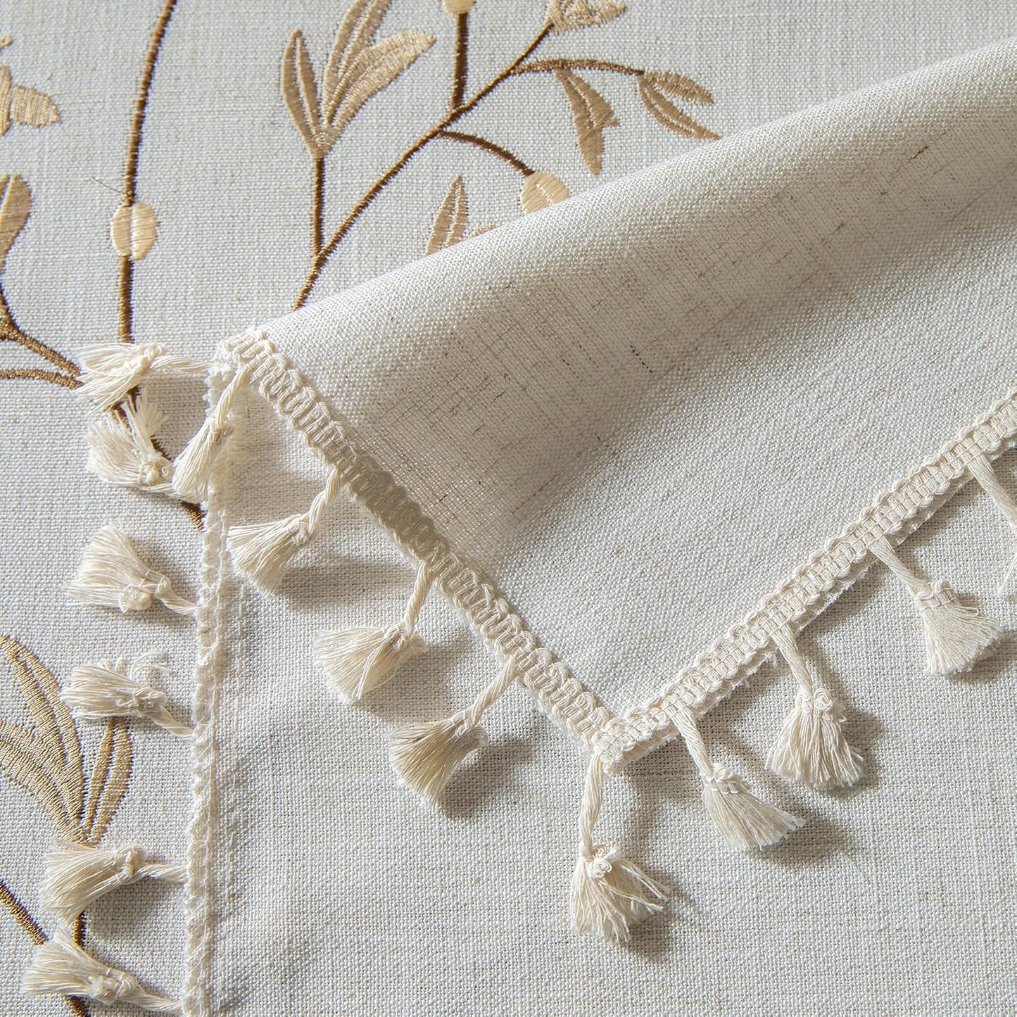 Oubonun Cotton Linen Rectangular Tablecloth - Wrinkle Resistant & Waterproof - Machine Washable Table Cloth with Tassels for Kitchen & Dining, 55''x70'', 4-6 Seats