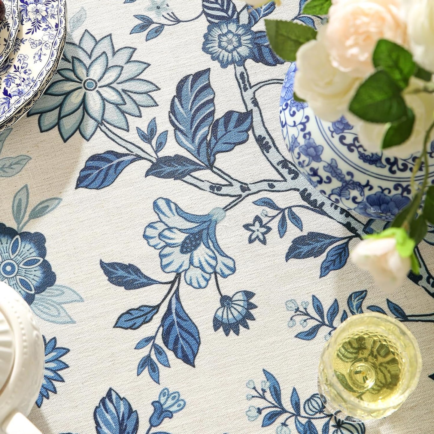 Vintage Blue and White Rectangle Tablecloth,French Linen Floral Wrinkle Free Tablecloths,Decorative Table Cover for Kitchen,Dining,Party,Thanksgiving,Christmas,63"*87"-Suqing
