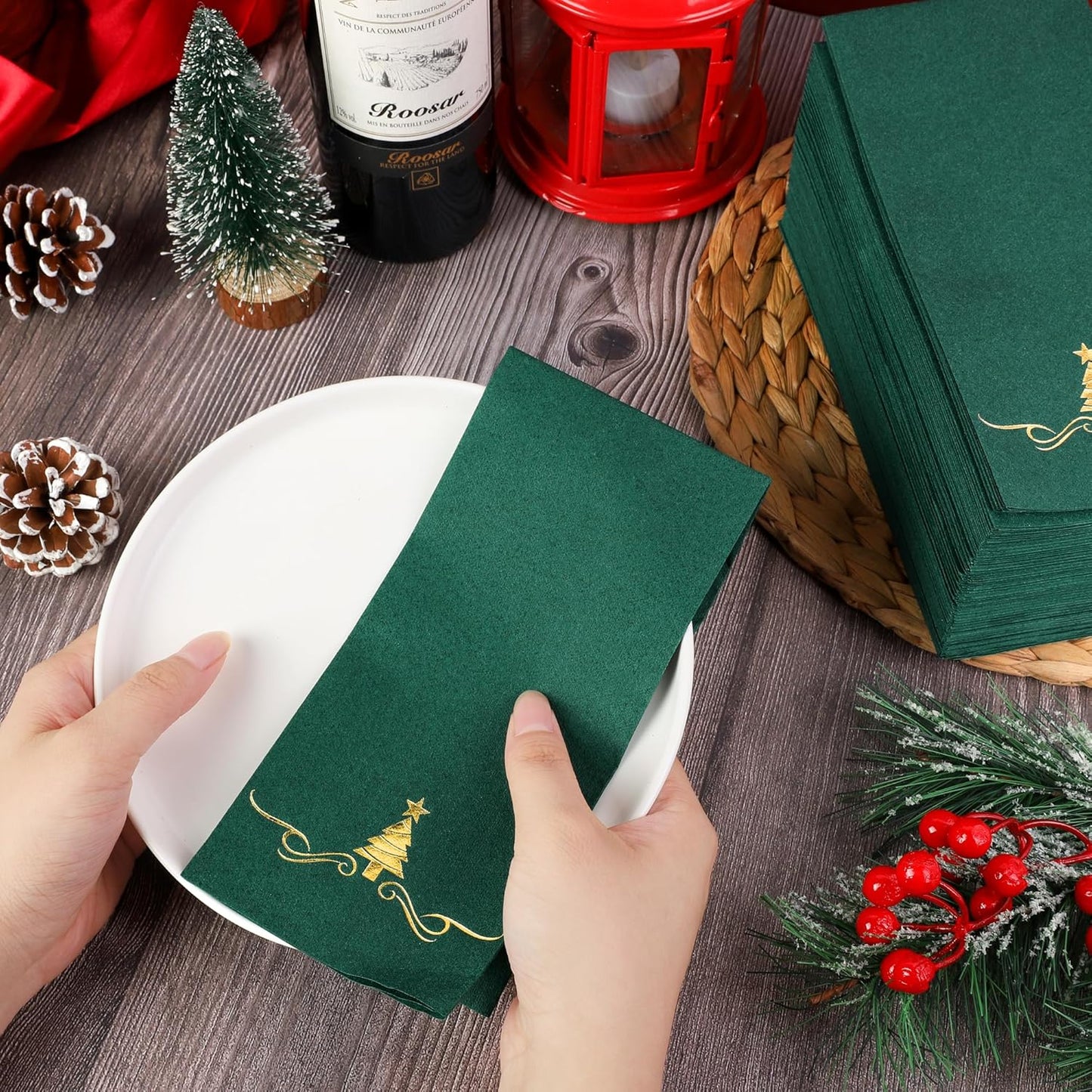 100 Pack Christmas Disposable Guest Napkins 12 x 17 Inch Gold Foil Christmas Trees Napkins Xmas Tree Hand Towels for Bathroom Kitchen Weddings Christmas Holiday Party, Green