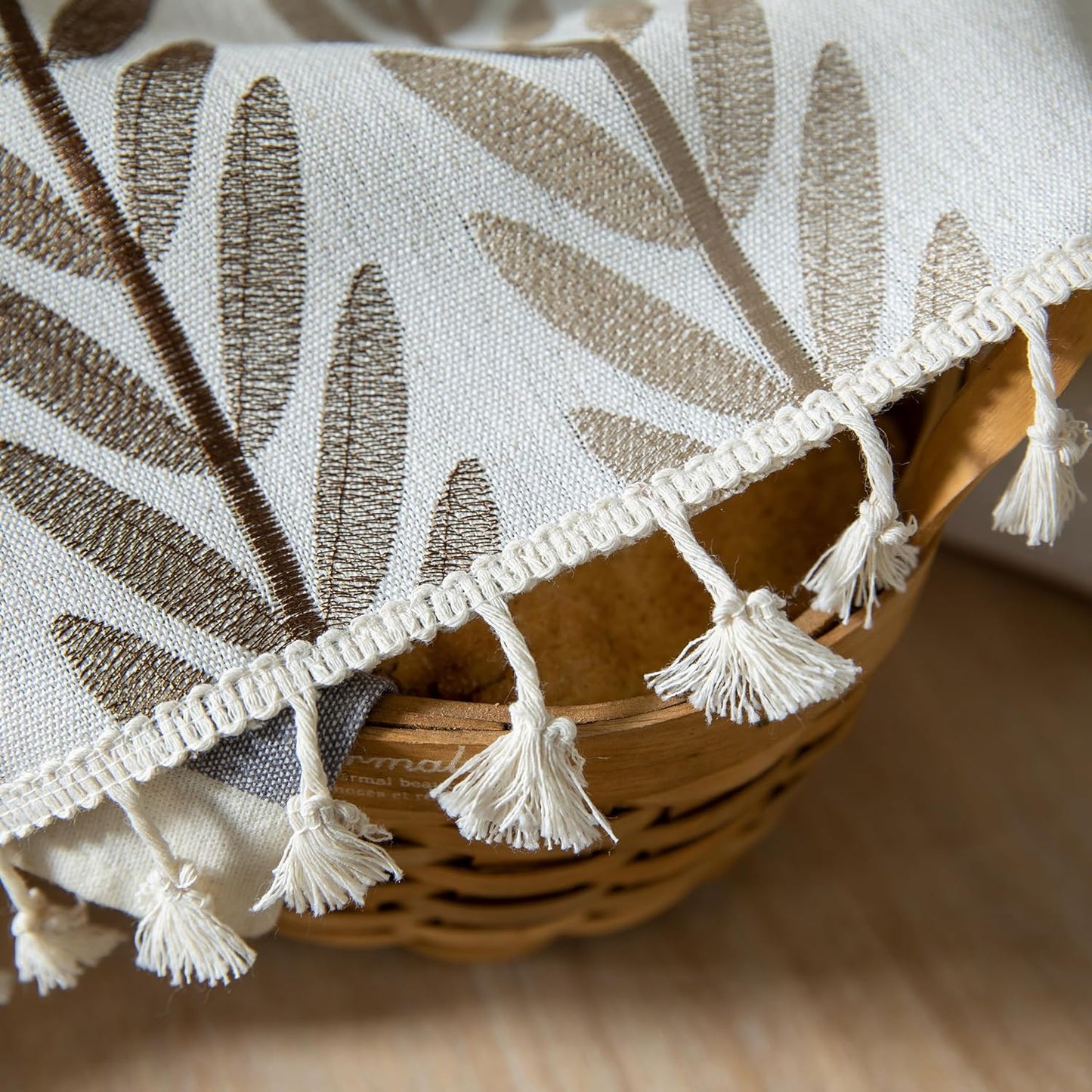 Oubonun Cotton Linen Rectangular Tablecloth - Wrinkle Resistant & Waterproof - Machine Washable Table Cloth with Tassels for Kitchen & Dining, 55''x120'', 10-12 Seats