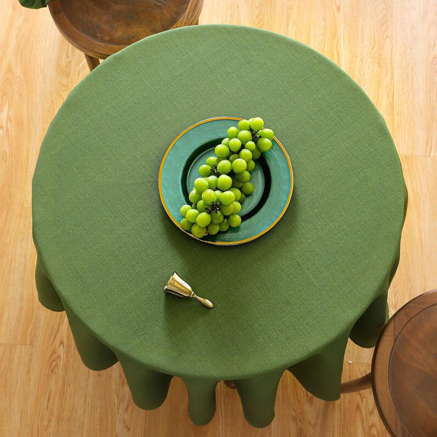 ISAENNE Green Tablecloth for Round Tables,Linen Table Cloth Solid Color Plain Simplicity,Heavy Durable Table Cover for Dining Kitchen Decor Party Banquet, Diameter 67"