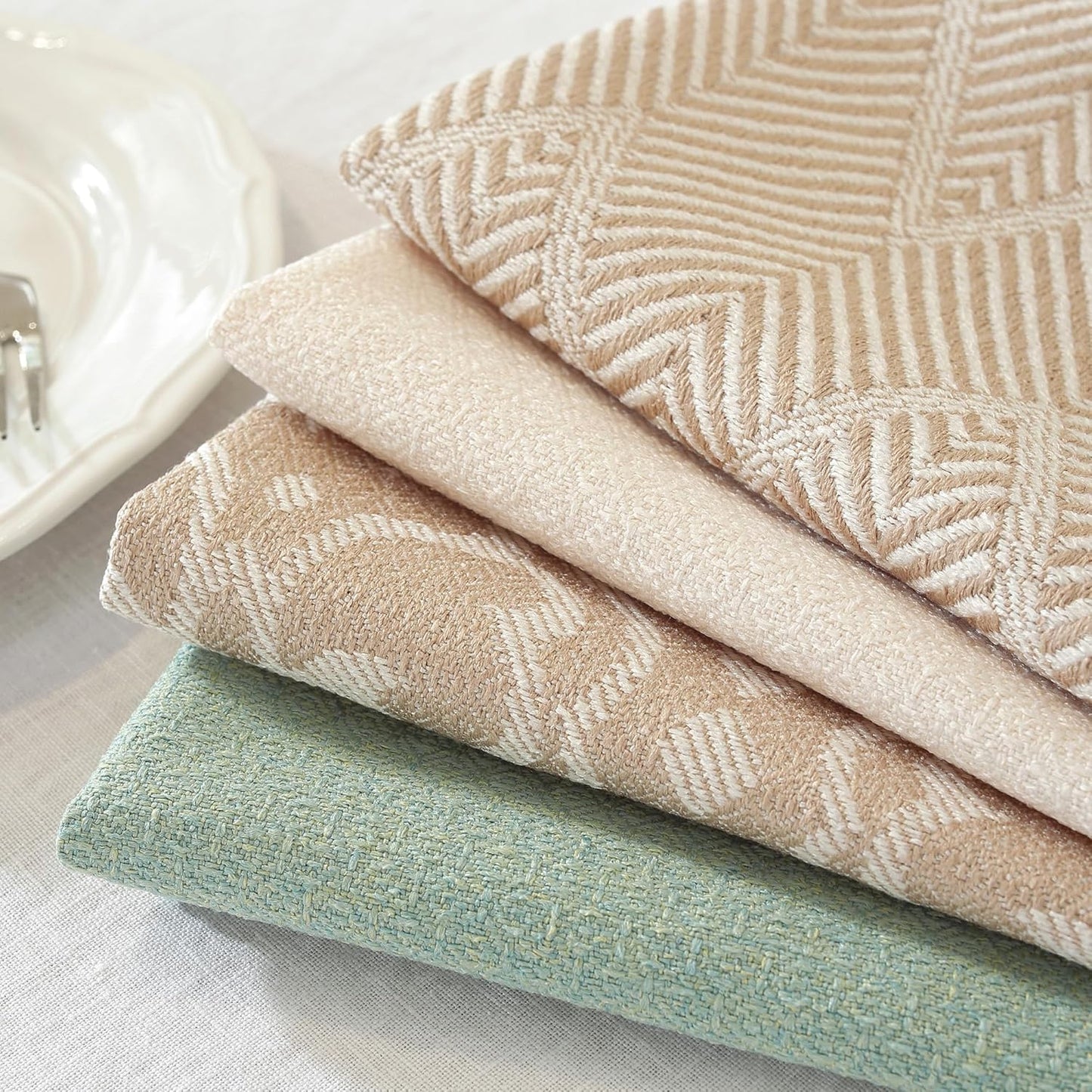 Cloth Napkins Set of 12 Reusable,UWWGKK 17x17 Inch Napkins Cloth Washable for Dinner, Restaurant,Wedding,Hotel