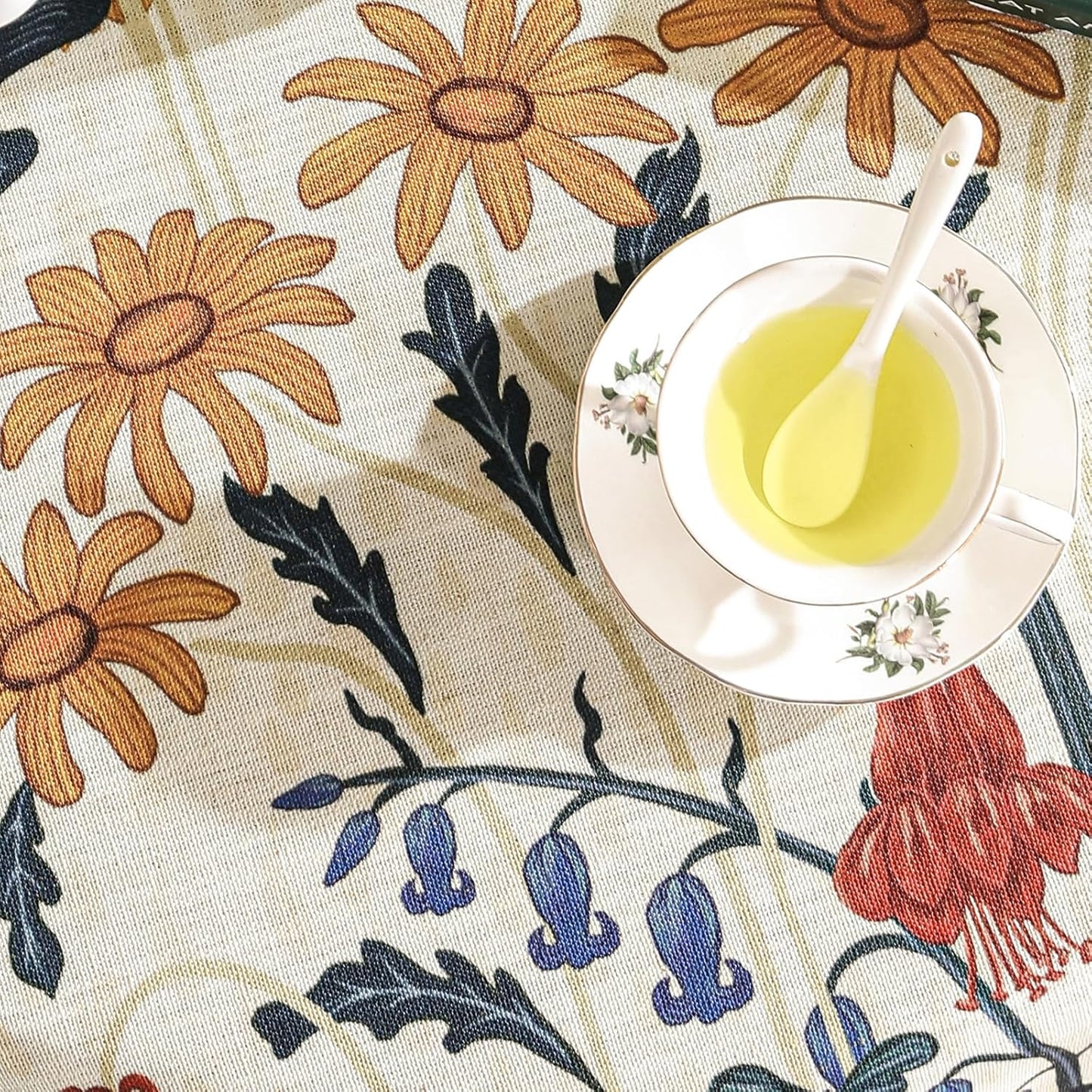 French Vintage Round Tablecloth,Linen Tablecloth with Gold and Red Floral Pattern,Decorative Table Cover for Kitchen,Dining,Thanksgiving,Christmas,Party,Diameter 67"-Tijuana