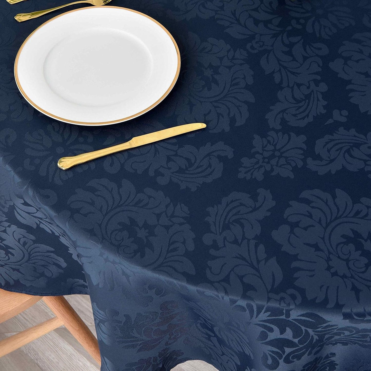 maxmill Jacquard Round Table Cloth Damask Design Waterproof Antiwrinkle Heavy Weight Soft Tablecloths for Circular Table Cover and Kitchen Dinning Tabletop Round 70 Inch Navy Blue