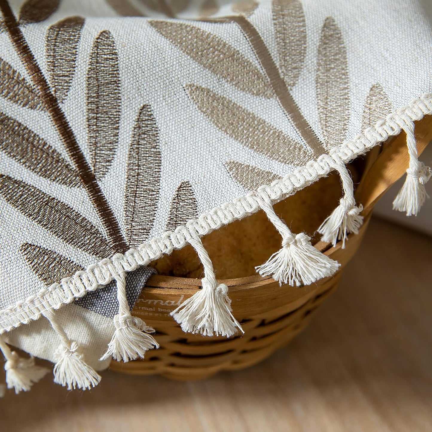 Oubonun Cotton Linen Rectangular Tablecloth - Wrinkle Resistant & Waterproof - Machine Washable Table Cloth with Tassels for Kitchen & Dining, 55''x86'', 6-8 Seats