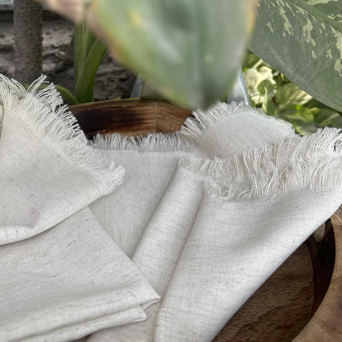Homidate Linen Cloth Dinner Napkins Set of 12 – 18x18 Natural with Fringed Corners – Machine Washable Fabric Napkins for Weddings, Baby Showers, Parties & Dining