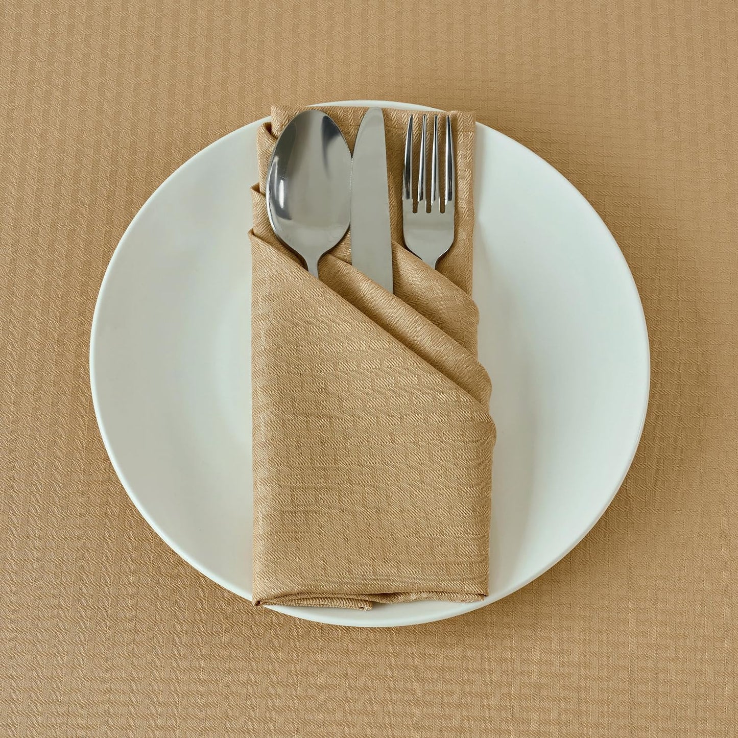 maxmill Cloth Napkins 20 x 20 Inch Weaved Texture Pattern Soft Comfortable and Luxury Serviette for Restaurant Family Dinners Weddings Parties and Banquets Set of 4 Pieces, Beige
