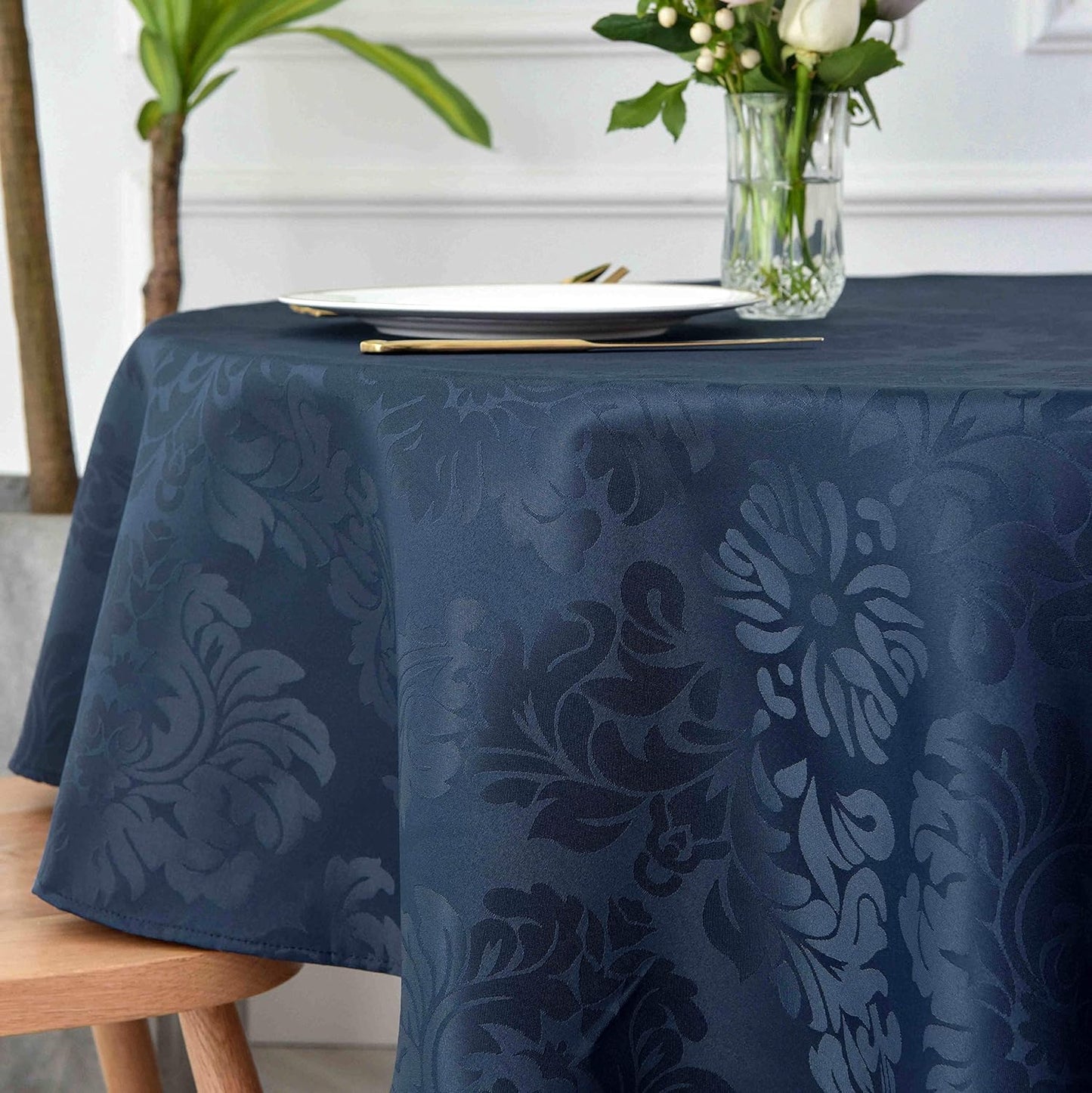 maxmill Jacquard Round Table Cloth Damask Design Waterproof Antiwrinkle Heavy Weight Soft Tablecloths for Circular Table Cover and Kitchen Dinning Tabletop Round 70 Inch Navy Blue