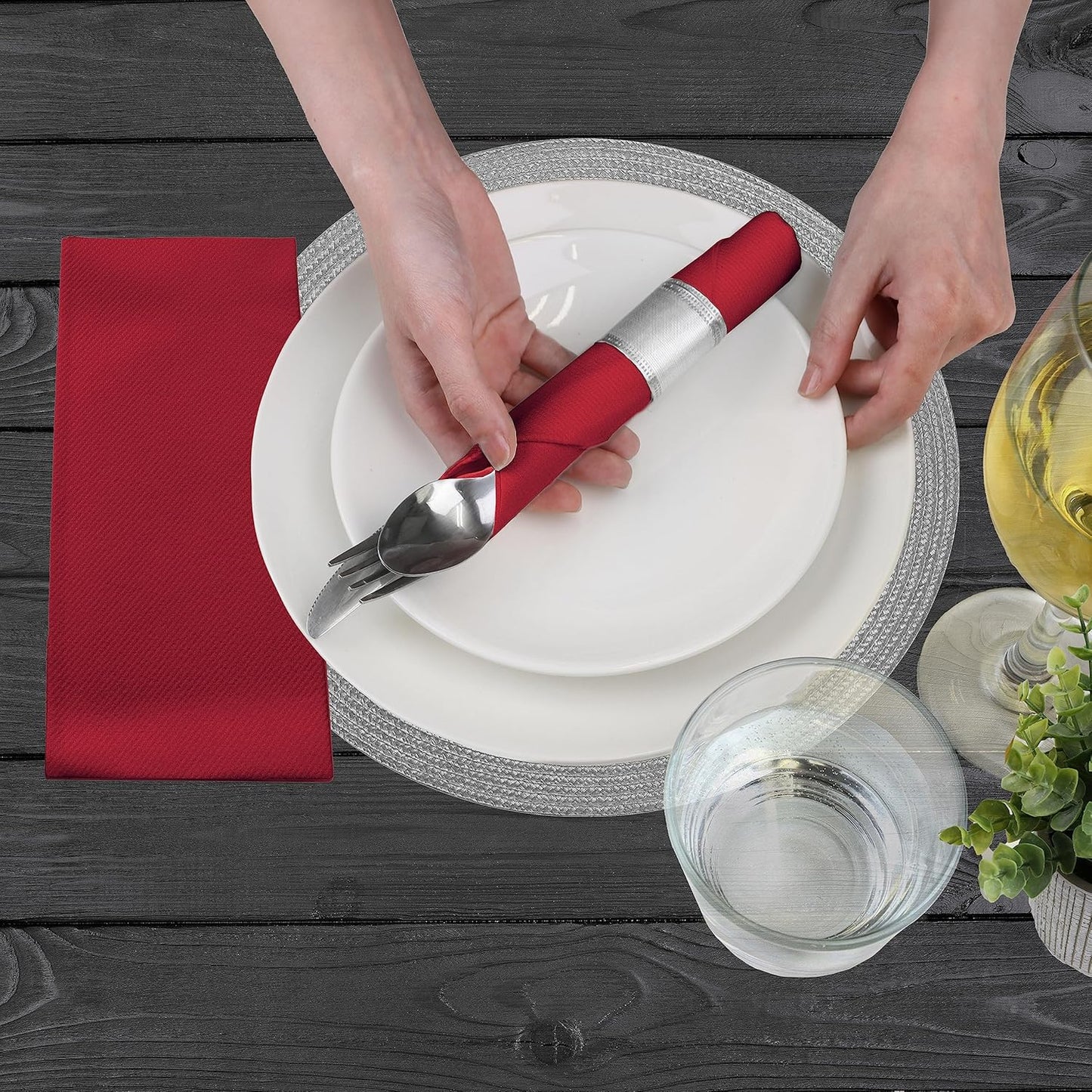 AMERICAN HOMESTEAD Burgundy Paper Dinner Napkins – 100 Pack Linen-Like Disposable Napkins for Weddings, Parties & Restaurants – Large 15.75" x 15.75" Premium Table Napkins